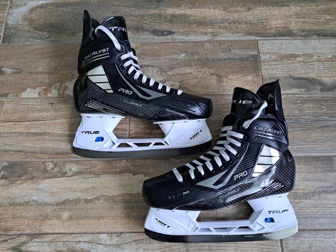 True Catalyst Pro Senior Pro Stock Hockey Skates Size 10D