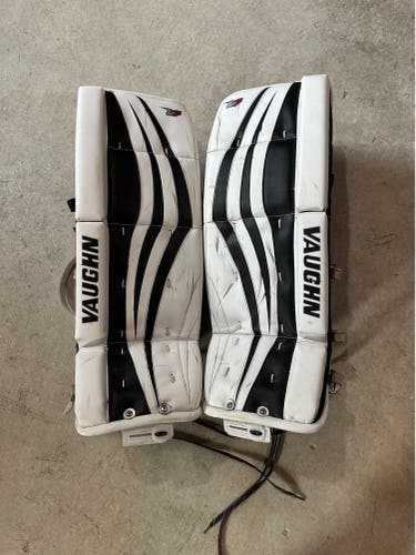 26" Vaughn  Velocity V7 Goalie Leg Pads