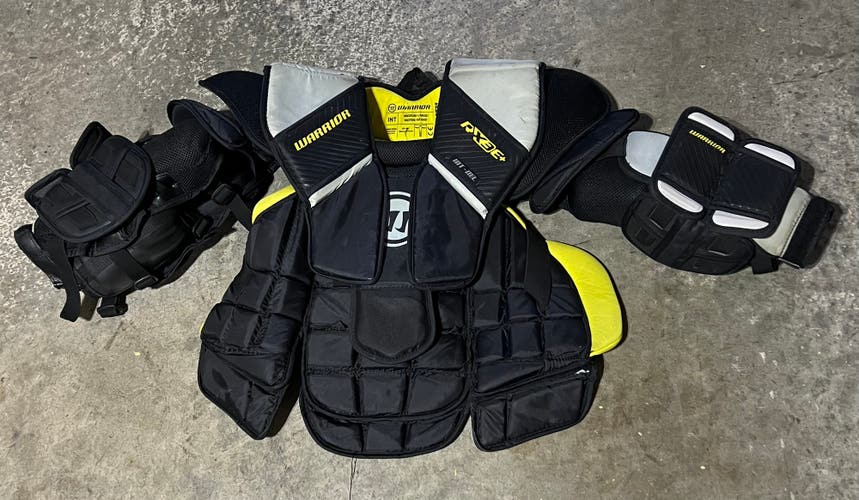 Used  Warrior RX3E+ Goalie Chest Protector