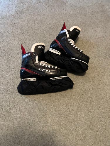 New CCM Regular Width Pro Stock Size 8 JetSpeed FT4 Hockey Skates