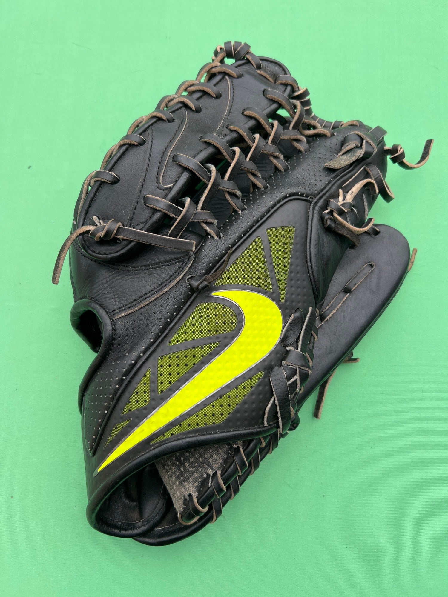 NEW NIKE BSBL HYPERFUSE ELITE PRO MVP BASEBALL GLOVE 12.75 BLACK LH THROW