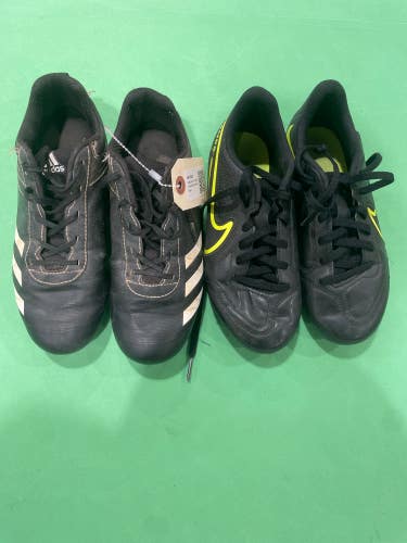 Used Kids 2.5 Adidas and Nike Soccer Cleats
