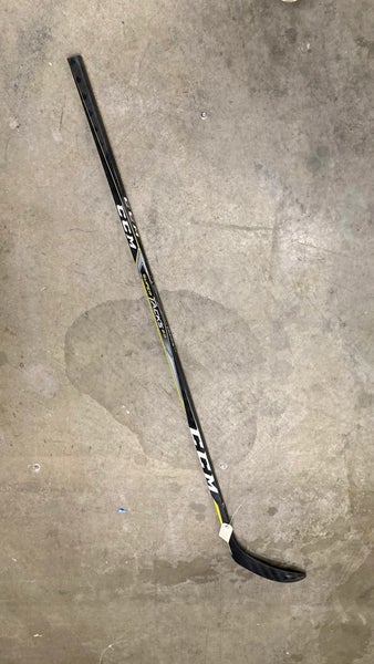 Used CCM Super Tacks 2.0 Right Hockey Stick P28M Pro Stock