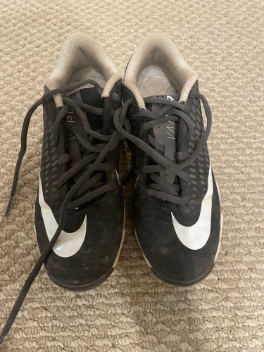 Black Kid's Turf Cleats Low Top vapor Size 3