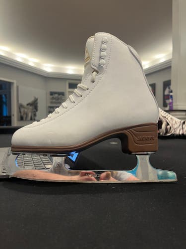 Jackson Artiste Figure Skates Size 6