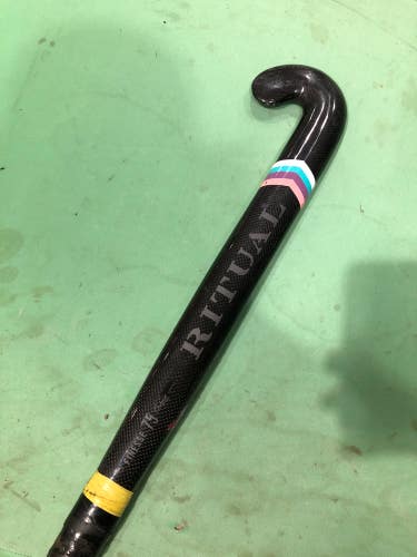 Used Ritual Finesse 75 Field Hockey Stick