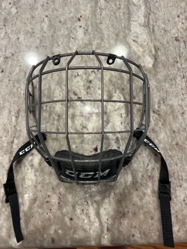 CCM Full Cage FM680 Size Medium