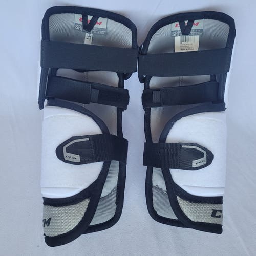 Medium CCM 19K-L Pro (Long cuff) pro stock elbow pads *DEFECT*