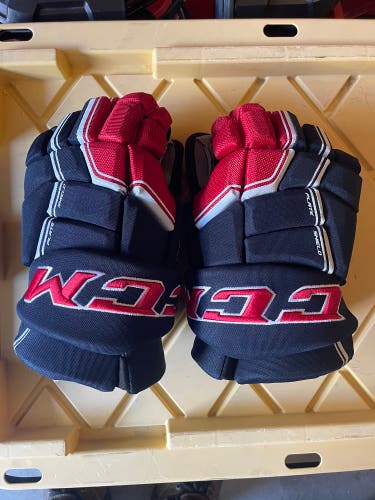 CCM 15"  QuickLite Gloves