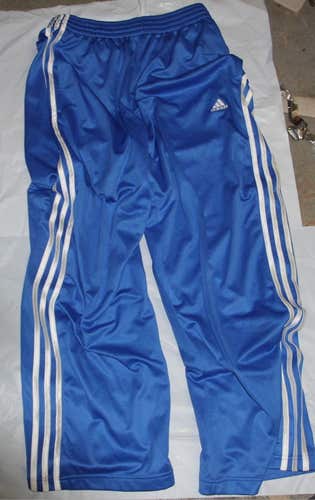 New adidas size M  men's NEW new no tags so low buy now