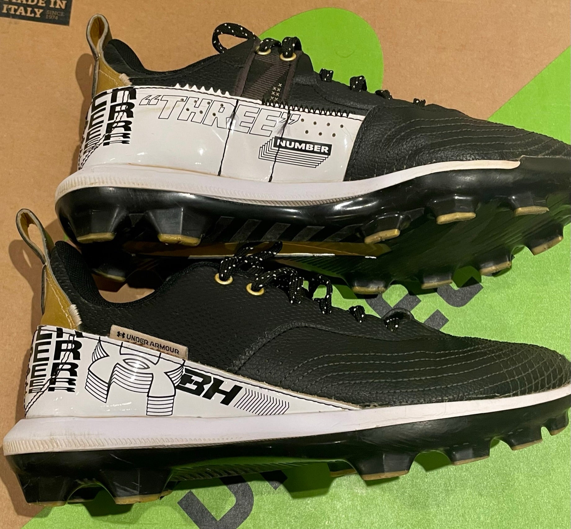 UA Under Armour BH Youth Baseball Bryce Harper Cleats 6Y Black/White