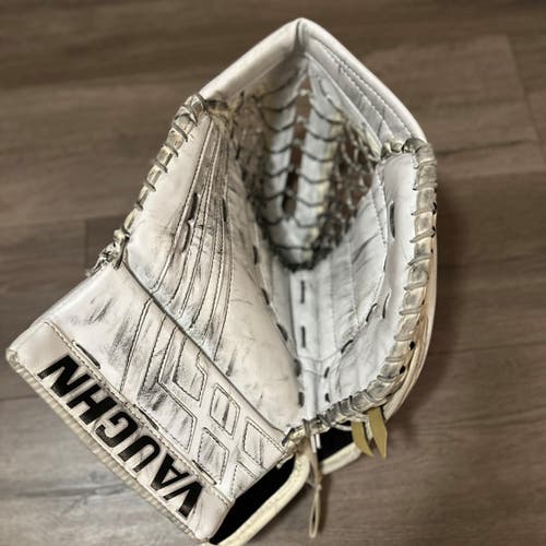 Used Regular Vaughn VE8 Pro Carbon