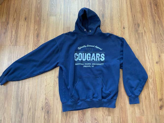 BYU Cougars NCAA BRIGHAM YOUNG UNIVERSITY PROVO, UT Size Medium Pullover Hoodie!