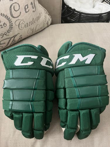 CCM 15" Pro Stock HG97 Gloves