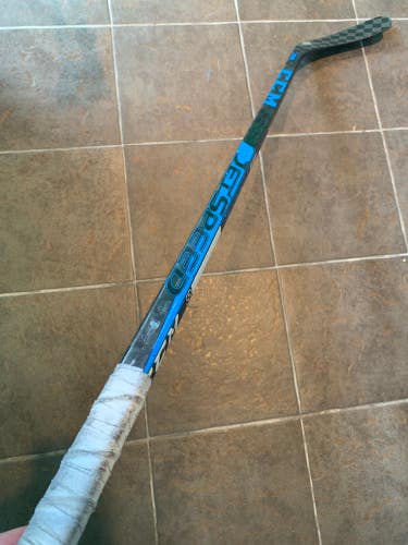 Used Youth CCM JetSpeed Right-Handed P29 Hockey Stick