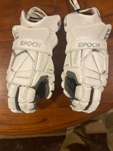 Used Player's Epoch Extra Large Integra Elite Lacrosse Gloves