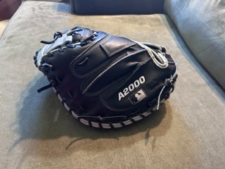 New 2021 Wilson Right Hand Throw Catcher's A2000 Baseball Glove 34"