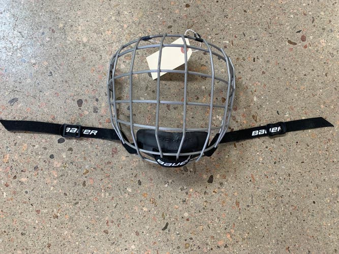 Used Small Bauer FM2100 Full Cage