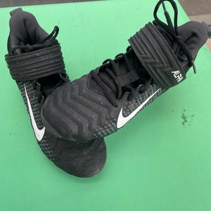 Used Men's Men's 9.0 (W 10.0) Molded Nike ALPHA Mid Top Cleats
