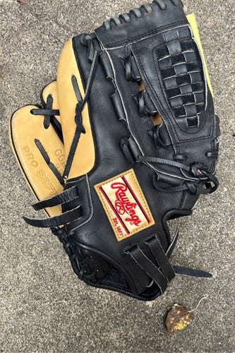 Rawlings Used Black Left Hand Throw 13" Baseball Glove