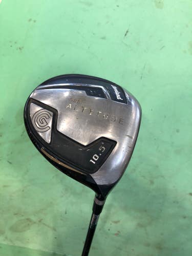 Used Men's Cleveland 588 Altitude Right Driver Regular 10.5
