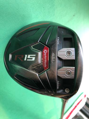 Used TaylorMade R15 Right-Handed Golf Driver (Loft: 9.5)