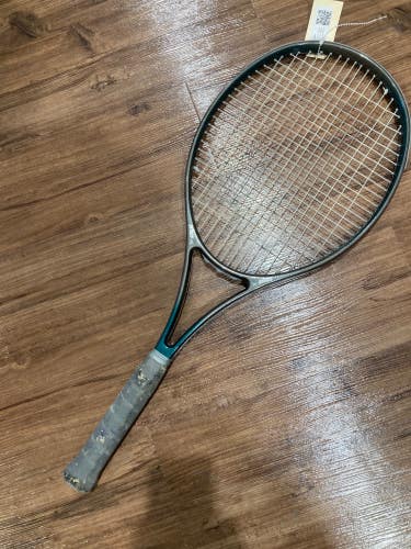 Used Prince Tennis Graphite Controller II Oversize Tennis Racquet