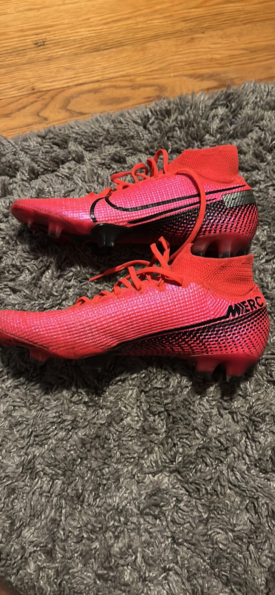 nike mercurial vapor 13 laser crimson