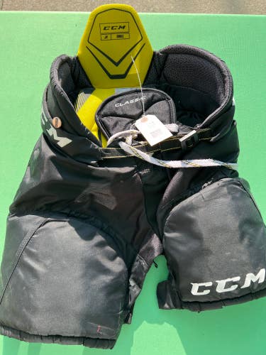 Junior Used Small CCM Tacks Classic Pro Hockey Pants