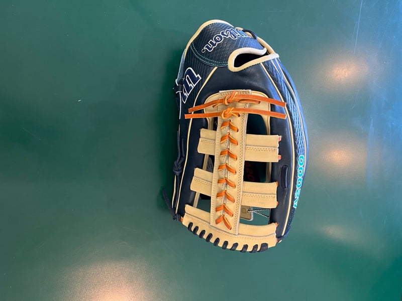 Wilson 12.75 A2000 SuperSkin Series Julio Rodríguez Game Model Glove 2024