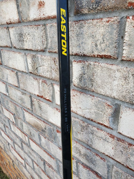 New Easton Synergy ST Sakic 85 P3 Right Hand Hockey Stick - Mid