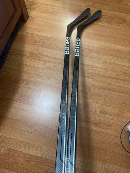 *2 Pack* Senior Right Handed P90T Pro Stock Vapor Hyperlite Hockey Stick