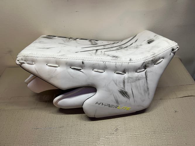 Used Regular Bauer Hyperlite Blocker