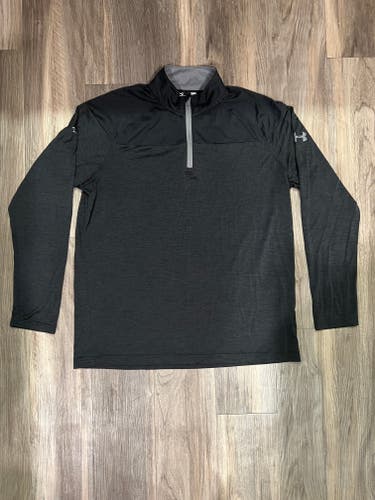 Men's Under Armour Pull Over - Size L