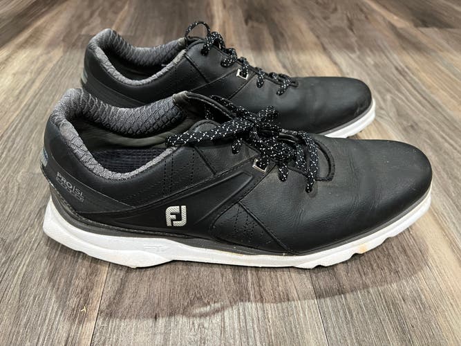 Used Men's Size 10 Footjoy Golf Shoes