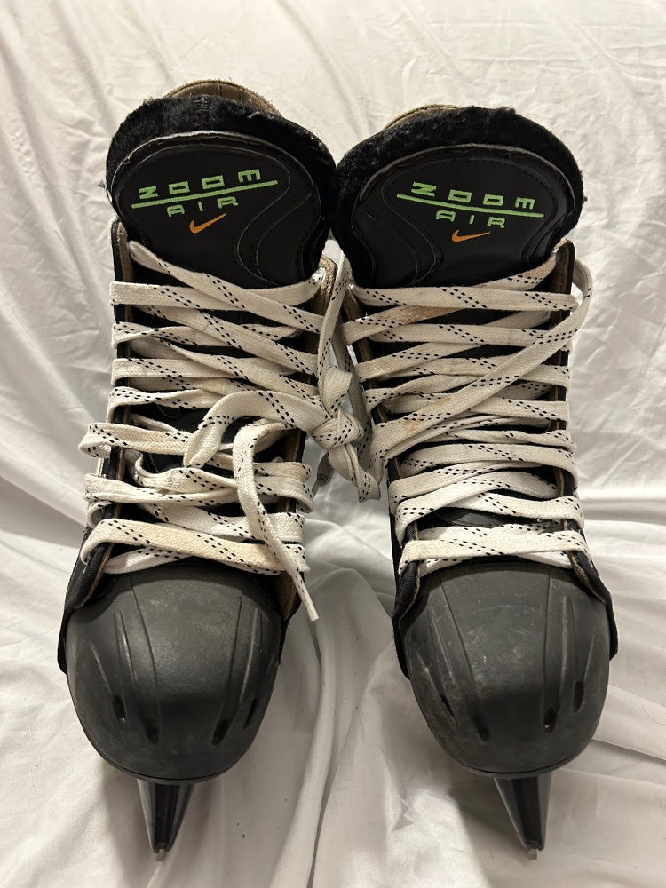 Great Condition Nike Zoom Air Hockey Skates Size 9.5