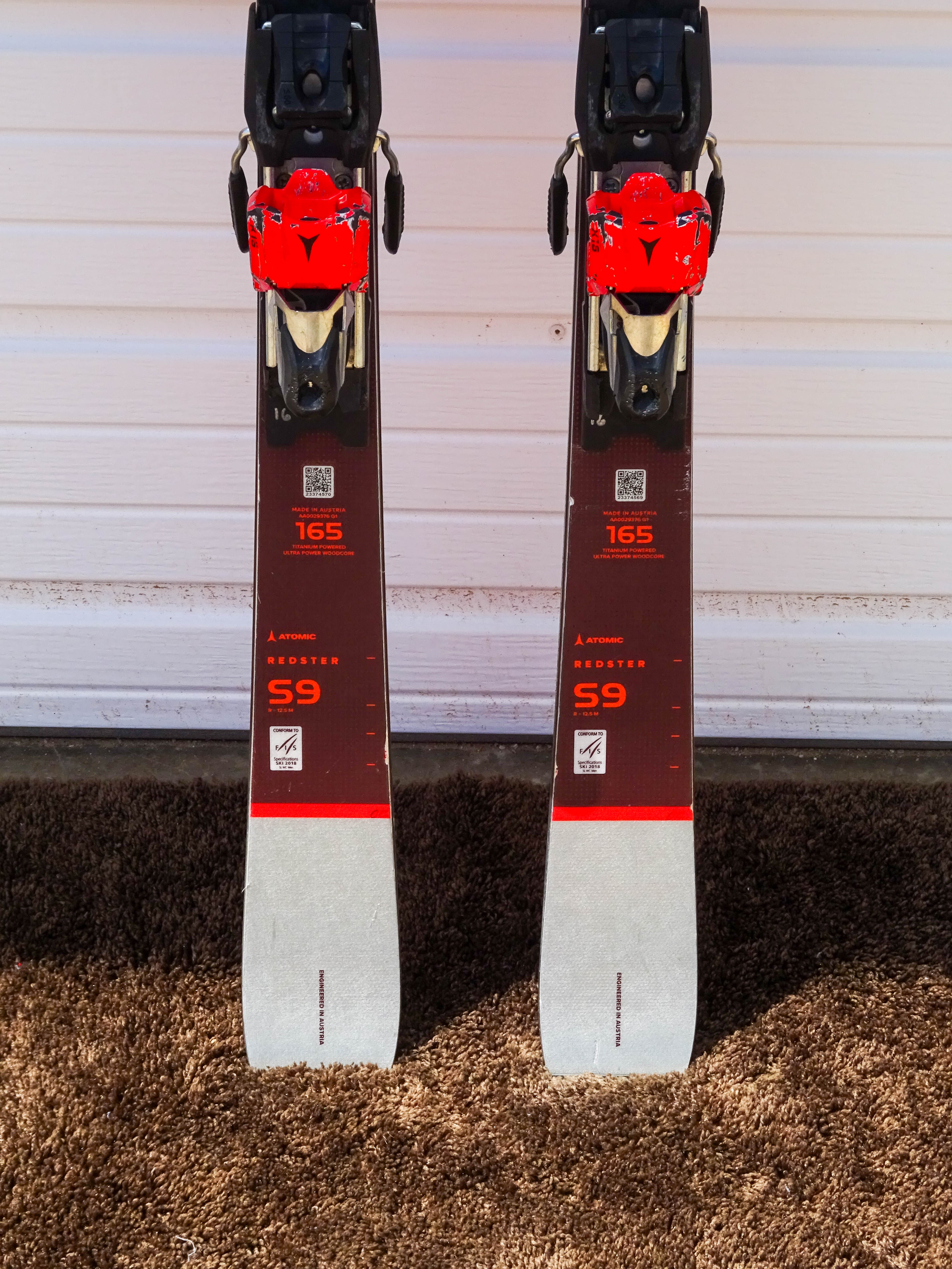 2023 Atomic FIS Redster Slalom w/Atomic X16MOD(8-16) Size