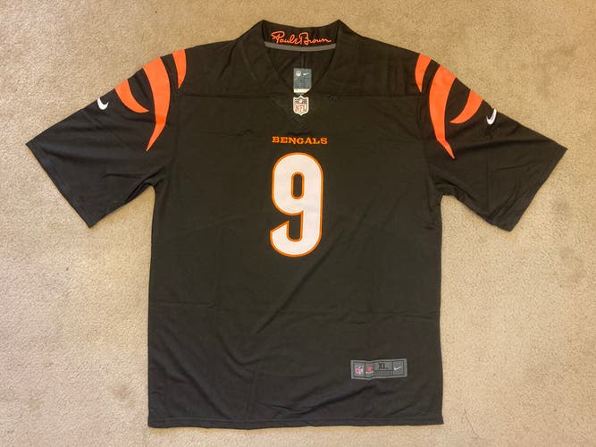 NEW - Men's Stitched Nike NFL Jersey - Burrow & Allen - Size XL