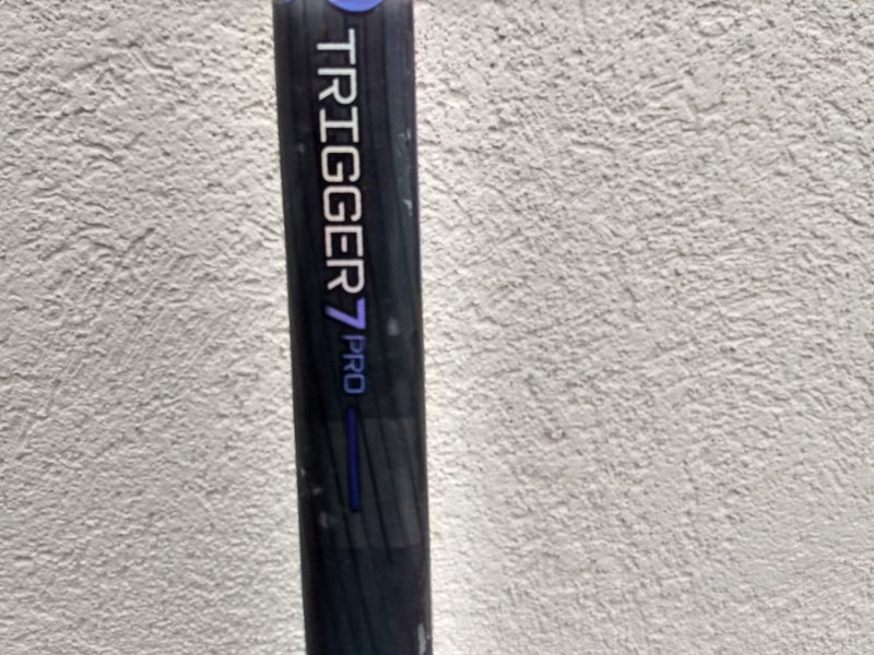 Used Intermediate CCM Right Handed RibCor Trigger 7 Pro Hockey Stick P29