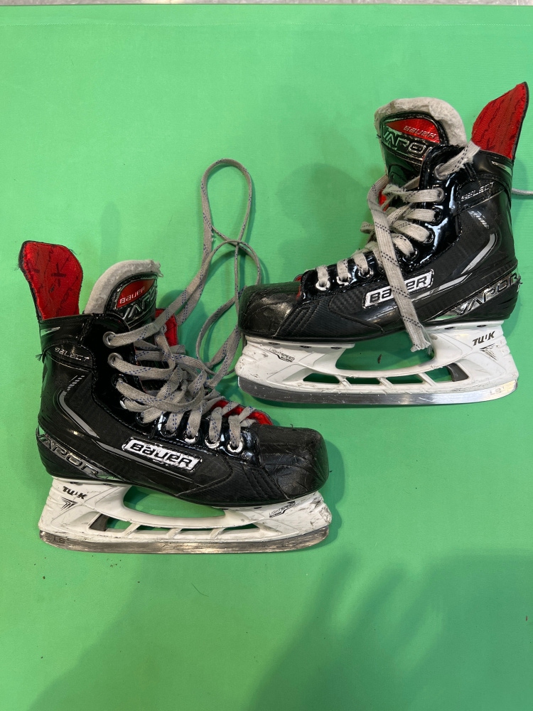 Junior Used Bauer Vapor X Select Hockey Skates D&R (Regular) 4.5