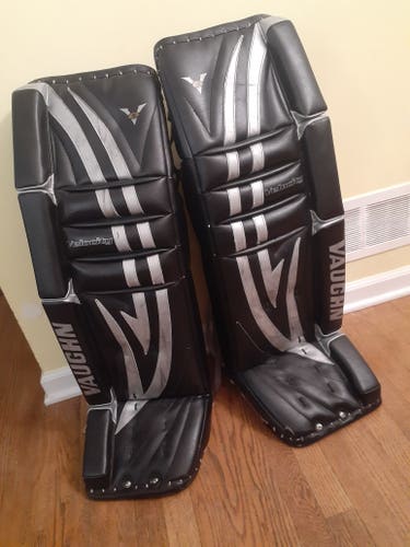 Used 35" Vaughn Velocity V5 Goalie Leg Pads