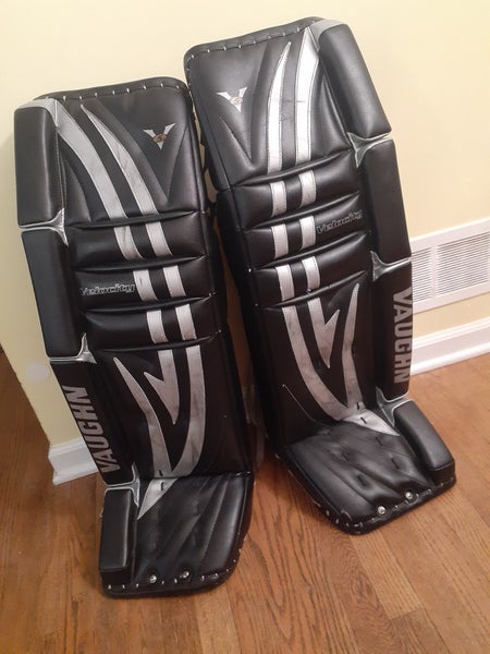Used 35" Vaughn Velocity V5 Goalie Leg Pads
