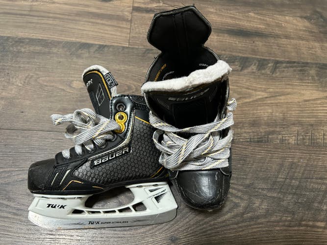 Bauer Ice Skates skate size 10.5 shoe size 11.5