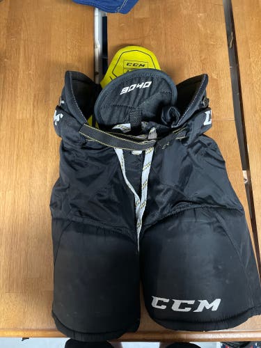 used Junior Small CCM Tacks 9060 Hockey Pants
