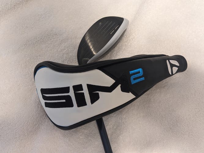 Used Men's 2021 TaylorMade Right Handed SIM 2 Max Rescue Hybrid Senior Flex 5H