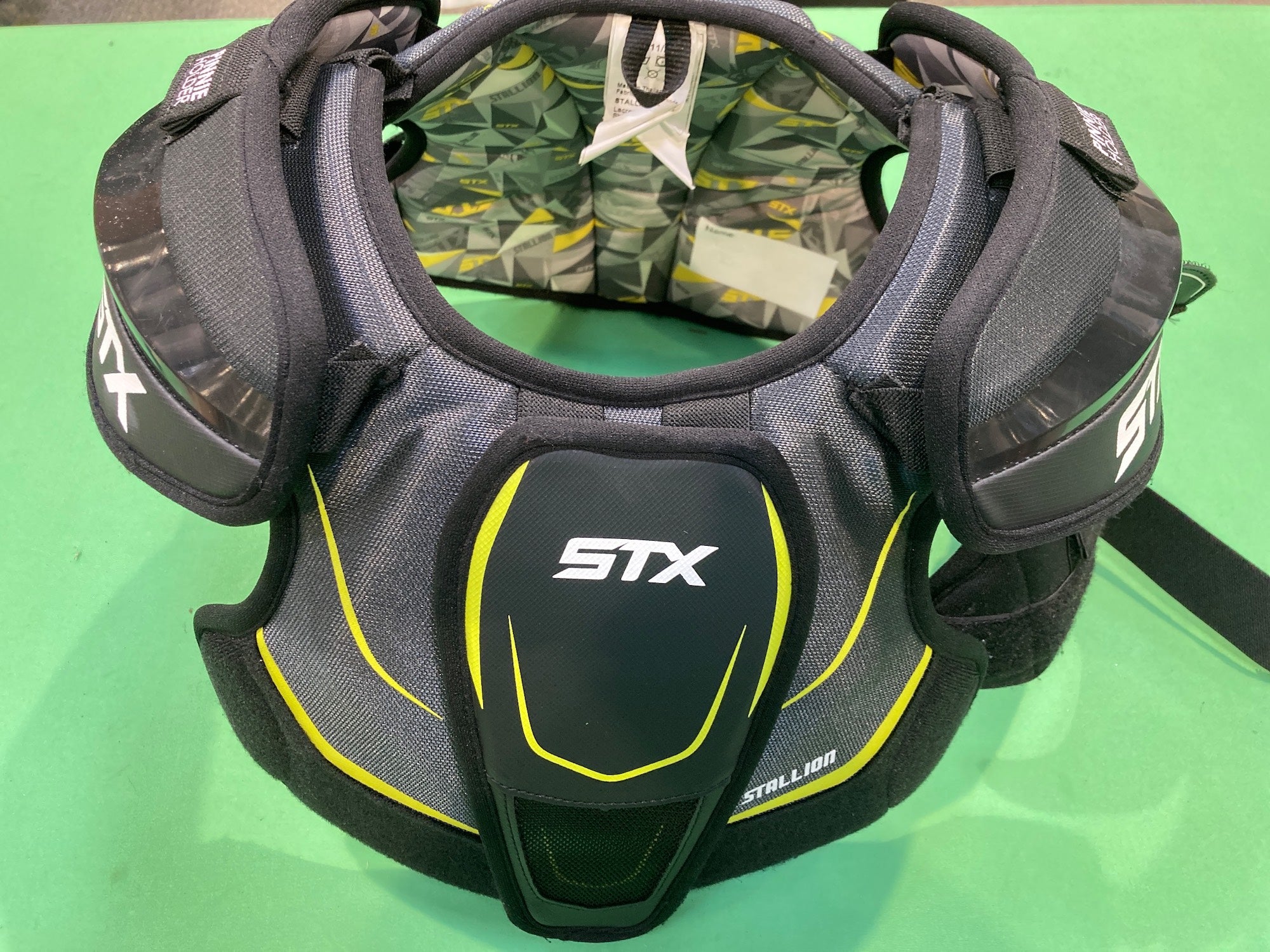 STX Stallion 200+ Lacrosse Shoulder Pad