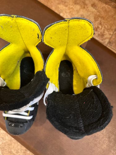 Bauer RS In-line hockey skate Youth 13.0 R