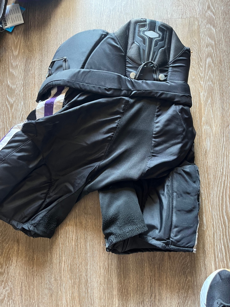 Senior Medium Bauer Pro Stock Nexus Custom Pro Hockey Pants