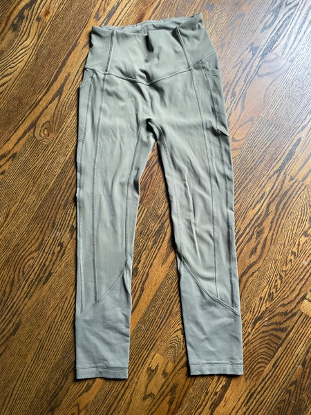 Lululemon sage green leggings w/pockets size 4