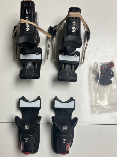 Knee Carbon Binding